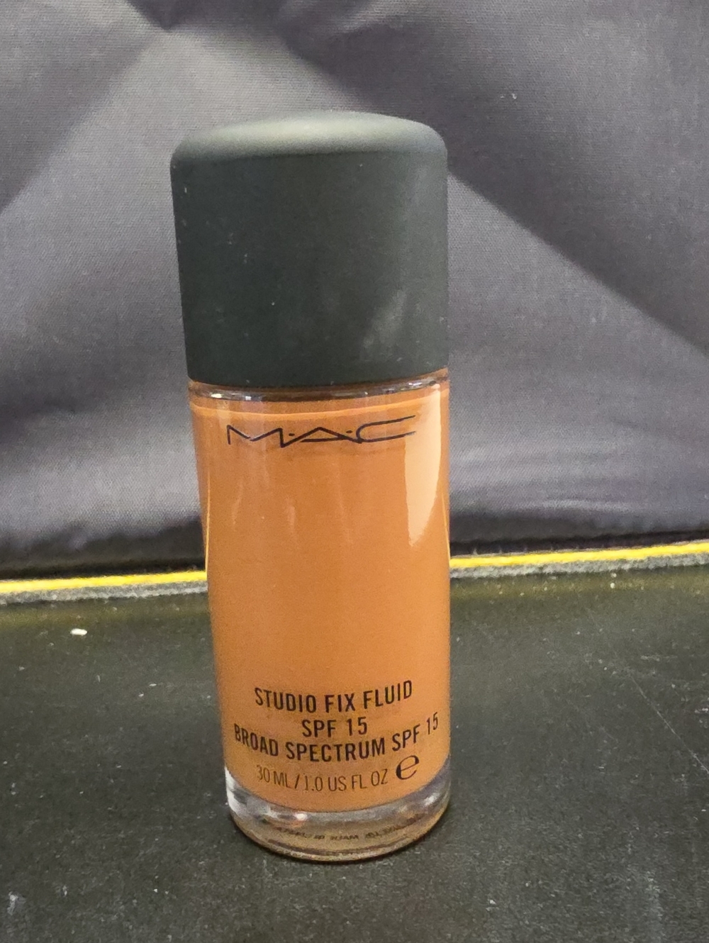 MAC Cosmetics Studio Fix Fluid SPF 15 Foundation - NW43